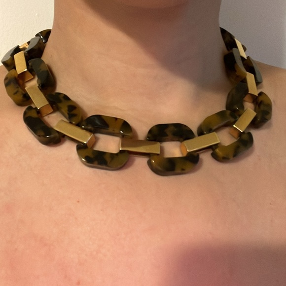J Crew gold & tortoise link chocker - Picture 4 of 4